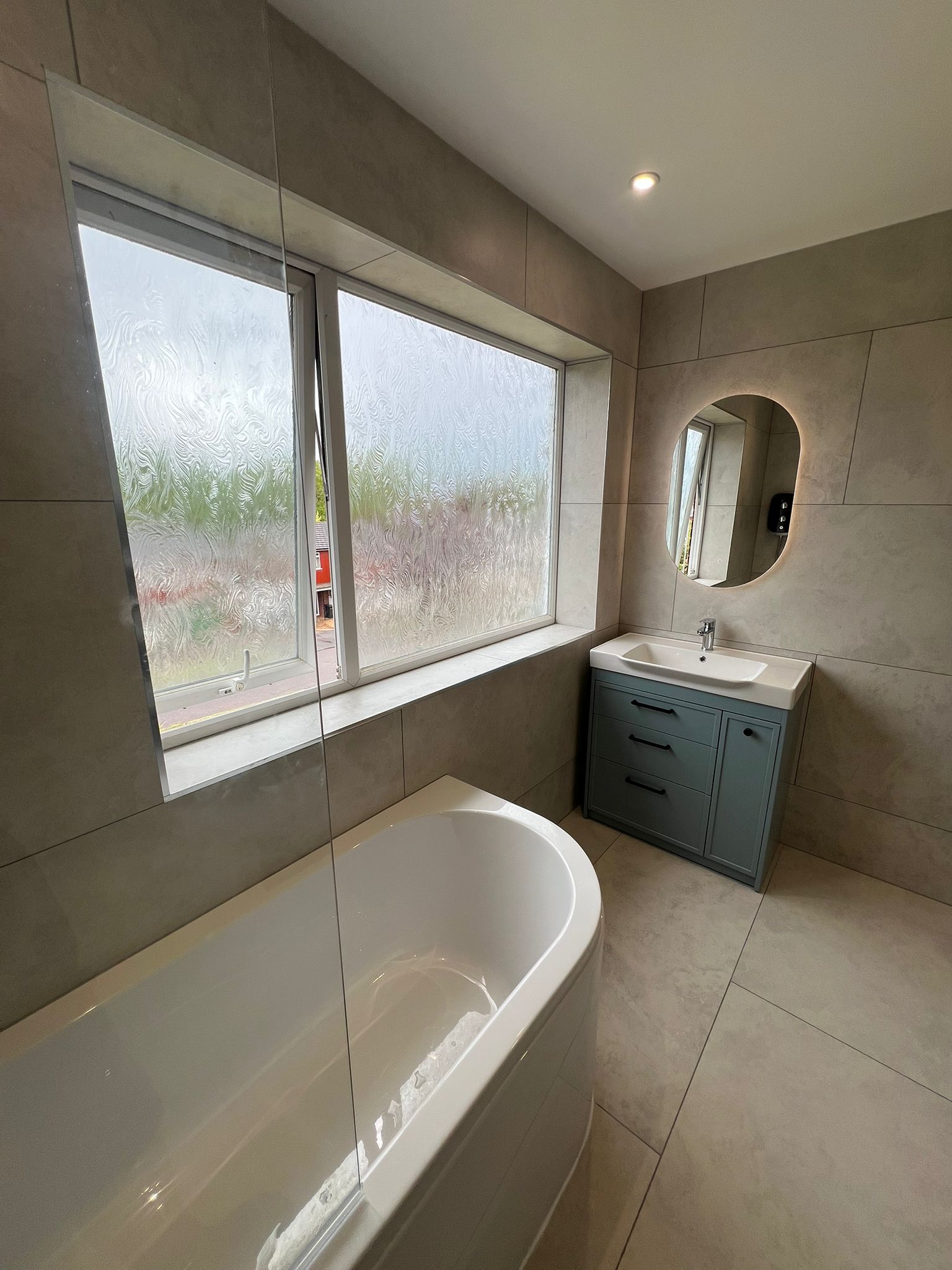 Bathroom Problems We See All The Time (And What’s Actually Causing Them)